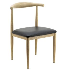 Bow Chair in Oak